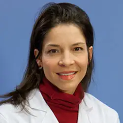 Dra. Paula Duque Sosa La imagen muestra a la Dra. Paula Duque Sosa, una destacada especialista en Anestesiología en la Clínica Universidad de Navarra. La Dra. Duque cuenta con una amplia experiencia en la administración de anestesia y en el control del dolor perioperatorio en pacientes de todas las edades y patologías.En la Clínica Universidad de Navarra, contamos con un equipo de anestesiólogos altamente capacitados y tecnología avanzada para garantizar la seguridad y el bienestar de nuestros pacientes durante todo el proceso quirúrgico. Nos enfocamos en proporcionar un servicio personalizado y de alta calidad a aquellos que confían en nosotros para el manejo de su salud.Si necesita más información sobre nuestros servicios de Anestesiología, no dude en ponerse en contacto con nosotros.