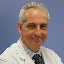 Dr. Ignacio García Bolao La imagen muestra al Dr. Ignacio García-Bolao, especialista en Cardiología de la Clínica Universidad de Navarra, con amplia experiencia en el campo de las arritmias cardíacas. El Dr. García-Bolao es un profesional altamente capacitado y experimentado en el diagnóstico y tratamiento de enfermedades cardiovasculares, siendo un referente en el área de la salud cardiovascular.Su trabajo se caracteriza por un enfoque multidisciplinario y la búsqueda constante de la innovación en el manejo de las patologías cardíacas, con el objetivo de ofrecer soluciones personalizadas y efectivas a sus pacientes. Además, su trayectoria profesional ha sido reconocida a nivel nacional e internacional, lo que demuestra su dedicación y excelencia en el campo de la Cardiología.En la Clínica Universidad de Navarra, contamos con un equipo de especialistas en Cardiología y tecnología de última generación en el área de la salud cardiovascular, para ofrecer atención médica excepcional a nuestros pacientes. Estamos comprometidos en proporcionar el más alto nivel de cuidado y servicio a aquellos que confían en nosotros para el manejo de su salud.Para obtener más información sobre nuestros servicios en Cardiología, no dude en ponerse en contacto con nosotros.