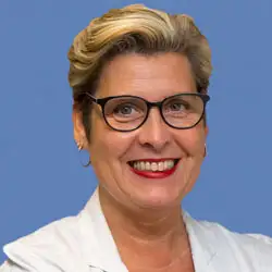 Dra. Ana Patiño García. Genética Clínica. Clínica Universidad de Navarra Imagen Dra. Ana Patiño García, Departamento de Genetica Clínica
