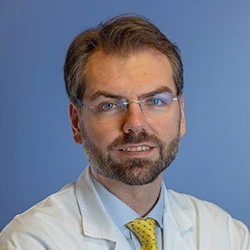 Dr. Víctor Rodrigo Paradells. Neurocirugía. Clínica Universidad de Navarra Imagen del Dr. Víctor Rodrigo Paradells, neurocirujano de la Clínica Universidad de Navarra