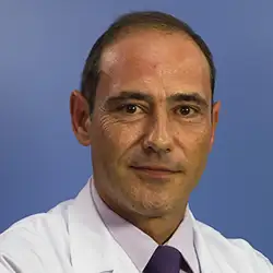 Dr. Ángel Salinas Alamán. Oftalmología. Clínica Universidad de Navarra Imagen Dr. Ángel Salinas Alamán, departamento de Oftalmologia