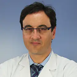 Dr. Rafael Martínez Monge. Oncología Radioterápica. CUN Imagen Dr. Rafael Martínez Monge, departamento de Oncologia Radioterapica