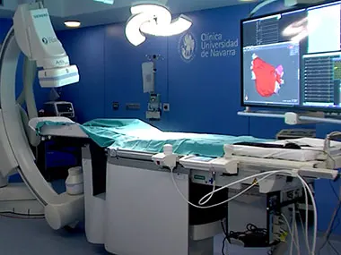 Laboratorio de electrofisiología. Tecnología. Clínica U. Navarra Imagen del laboratorio de electrofisiología del Departamento de Cardiología de la Clínica Universidad de Navarra
